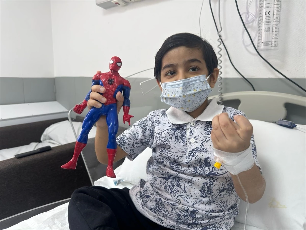 7 Aylıkken Nakledilen Karaciğer Dokusu İle Sağlığına Kavuşan 6 Yaşındaki Emir İkinci Nakil Operasyonuyla İyileşti