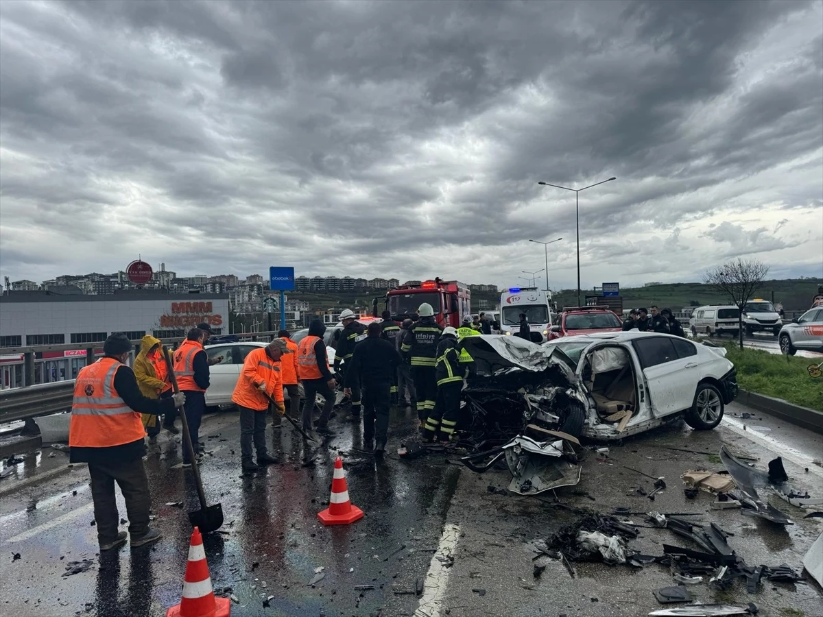 Tekirdağ'da Otomobil Kazası: 1 Ölü, 2 Yaralı
